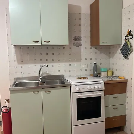 Al Centro Di Ustica 아파트 우스티카