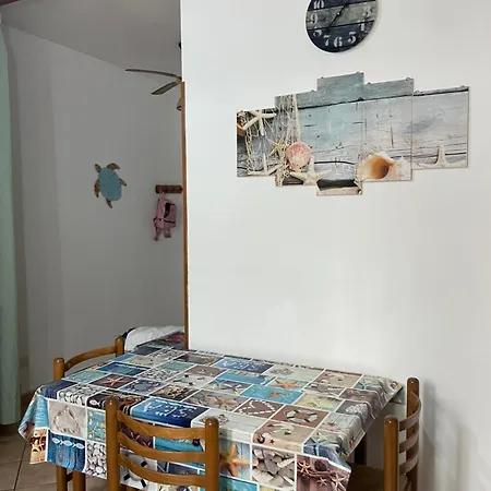 Al Centro Di Ustica